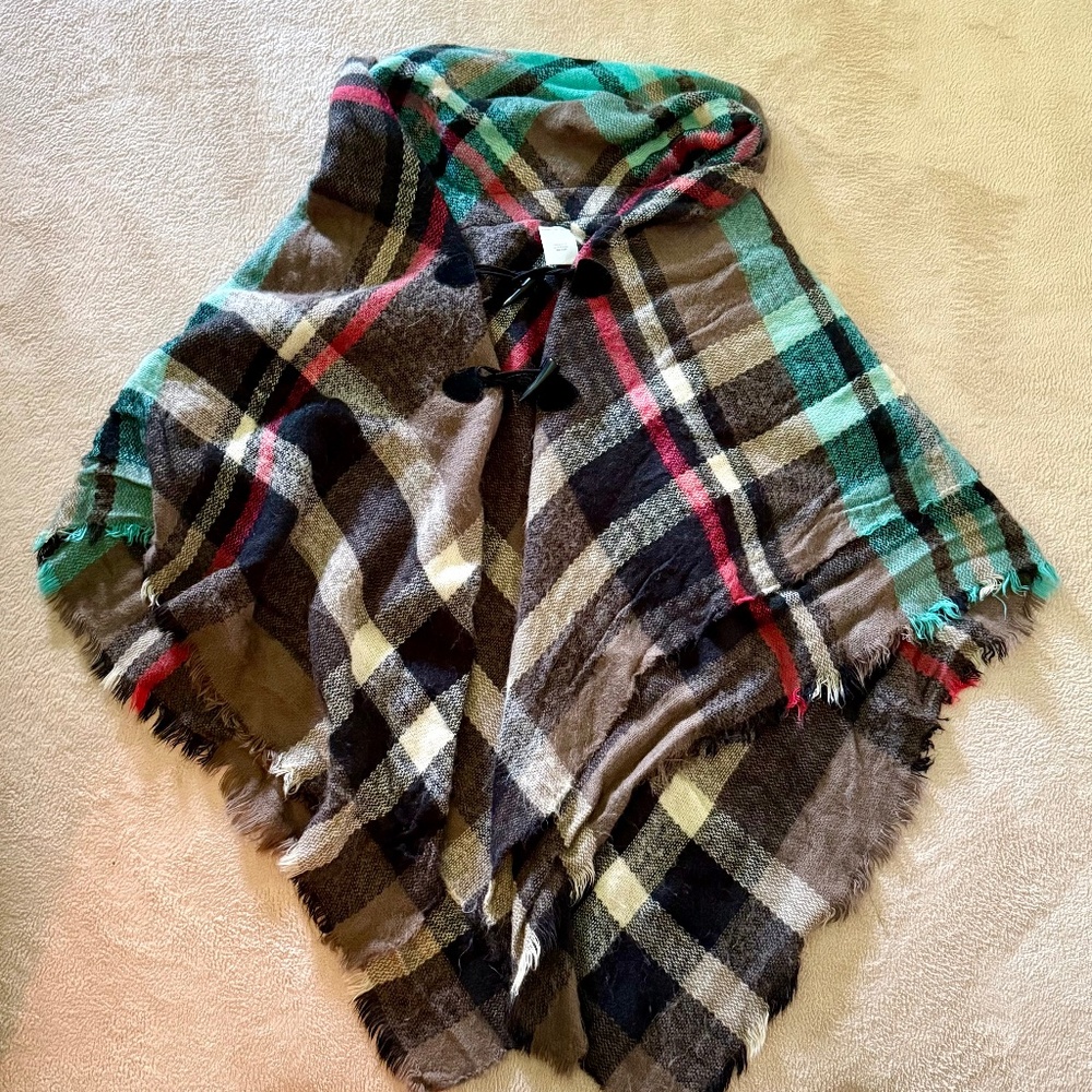 Checkered Patterned Shawl